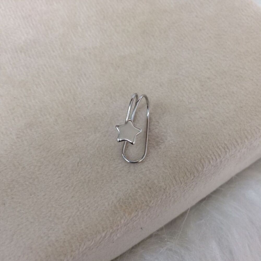 imagem Piercing fake estrela