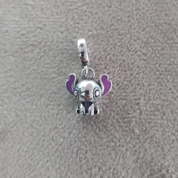 imagem Berloque Stitch pendurado prata 925