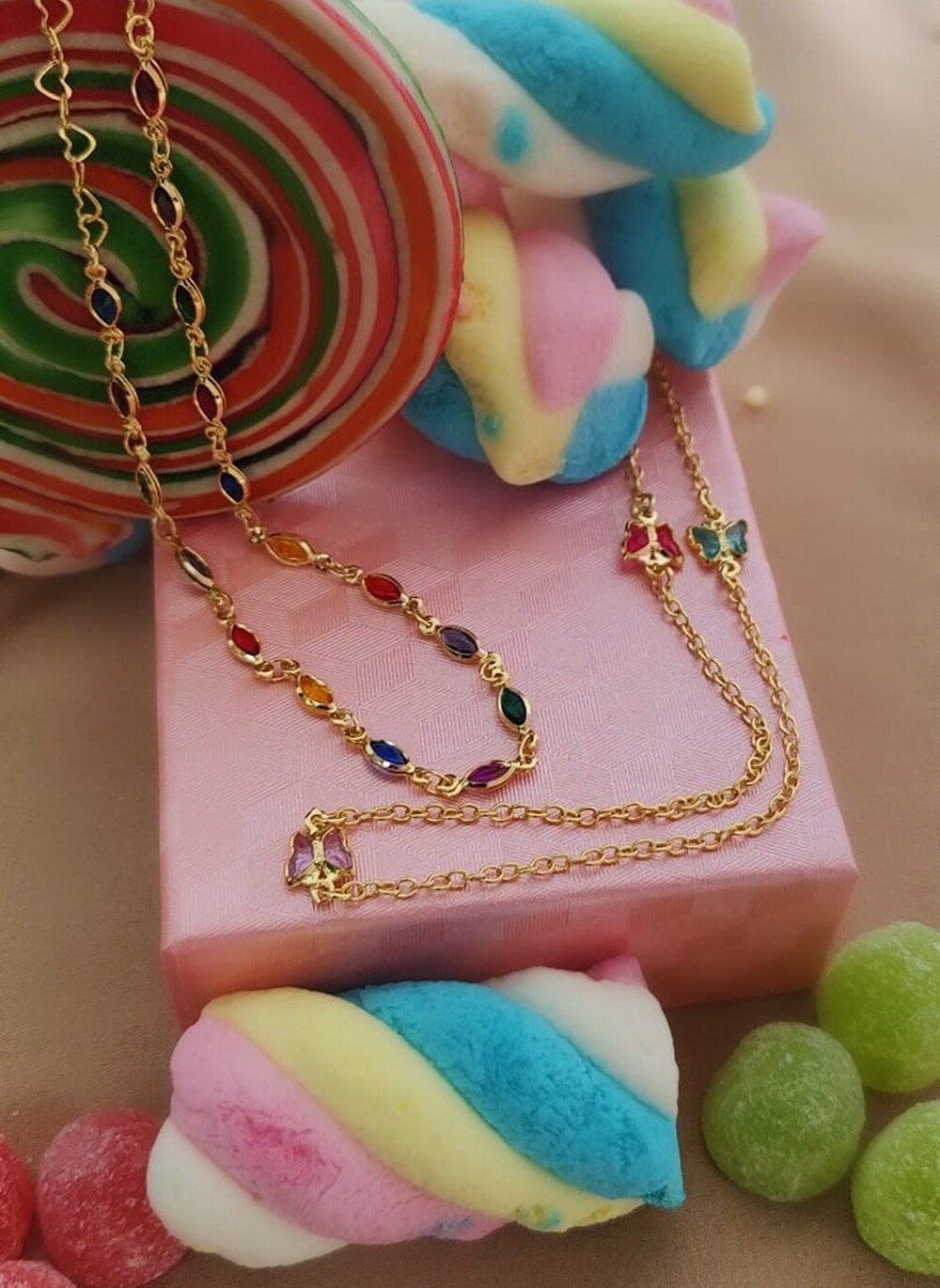 imagem Colar infantil elo Redondo 3 Borboletas Zircônias Colorida 35cm banhado a ouro 18k