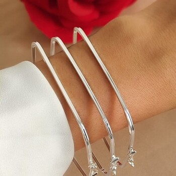 imagem Bracelete formato quadrado liso prata 925